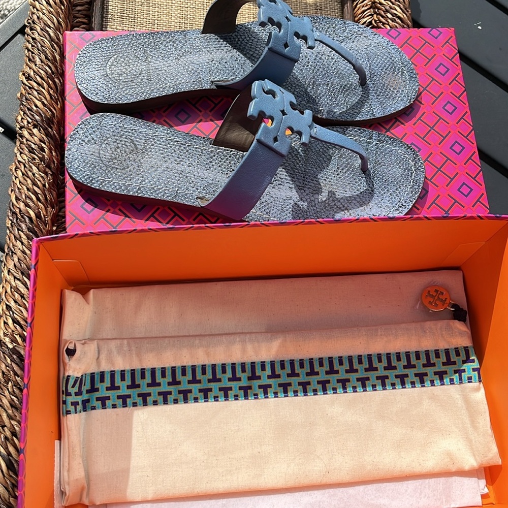 Tory Burch Moore Flat Thong. Ocean Mist. Size 7.5 - Picture 3 of 7
